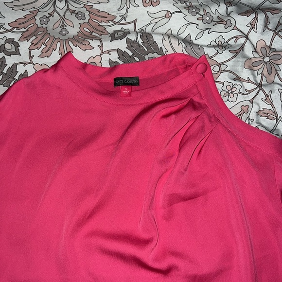 Tops - Picture 2 of 2